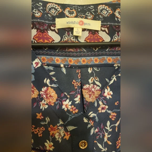 Floral blouse - Picture 5 of 7